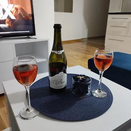 Malina Apartment *